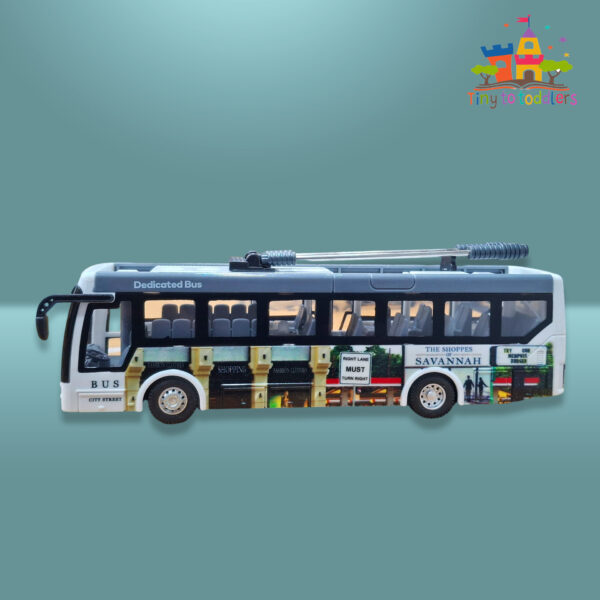 RC City Bus with Opening Doors and Lights - Image 4